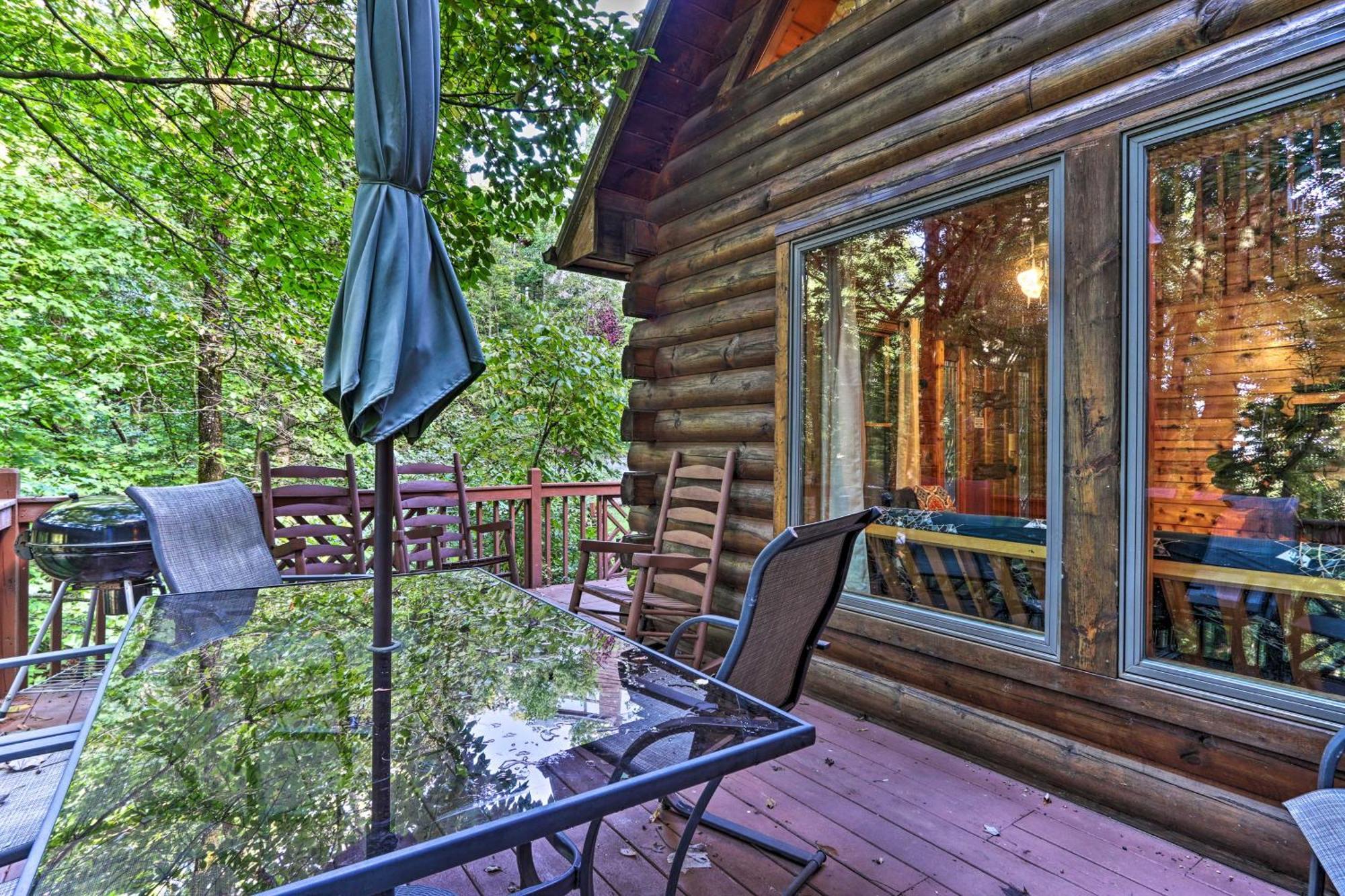 Cozy Mountain In Perfect Location Sevierville