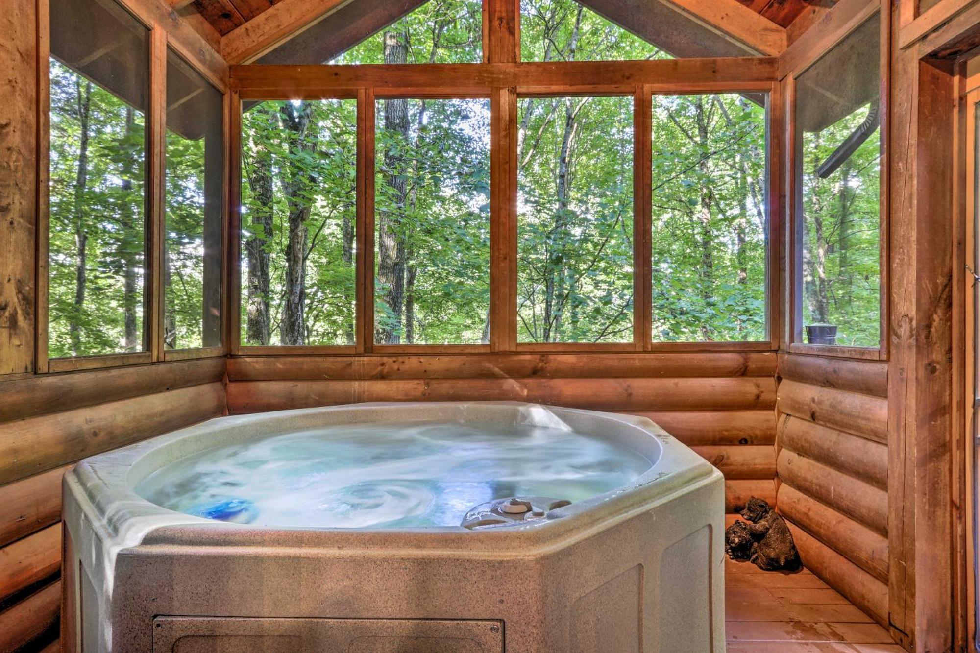 Cozy Mountain In Perfect Location * Sevierville
